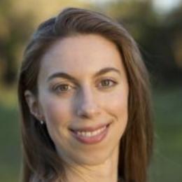 Photo of  Elizabeth  Losin
